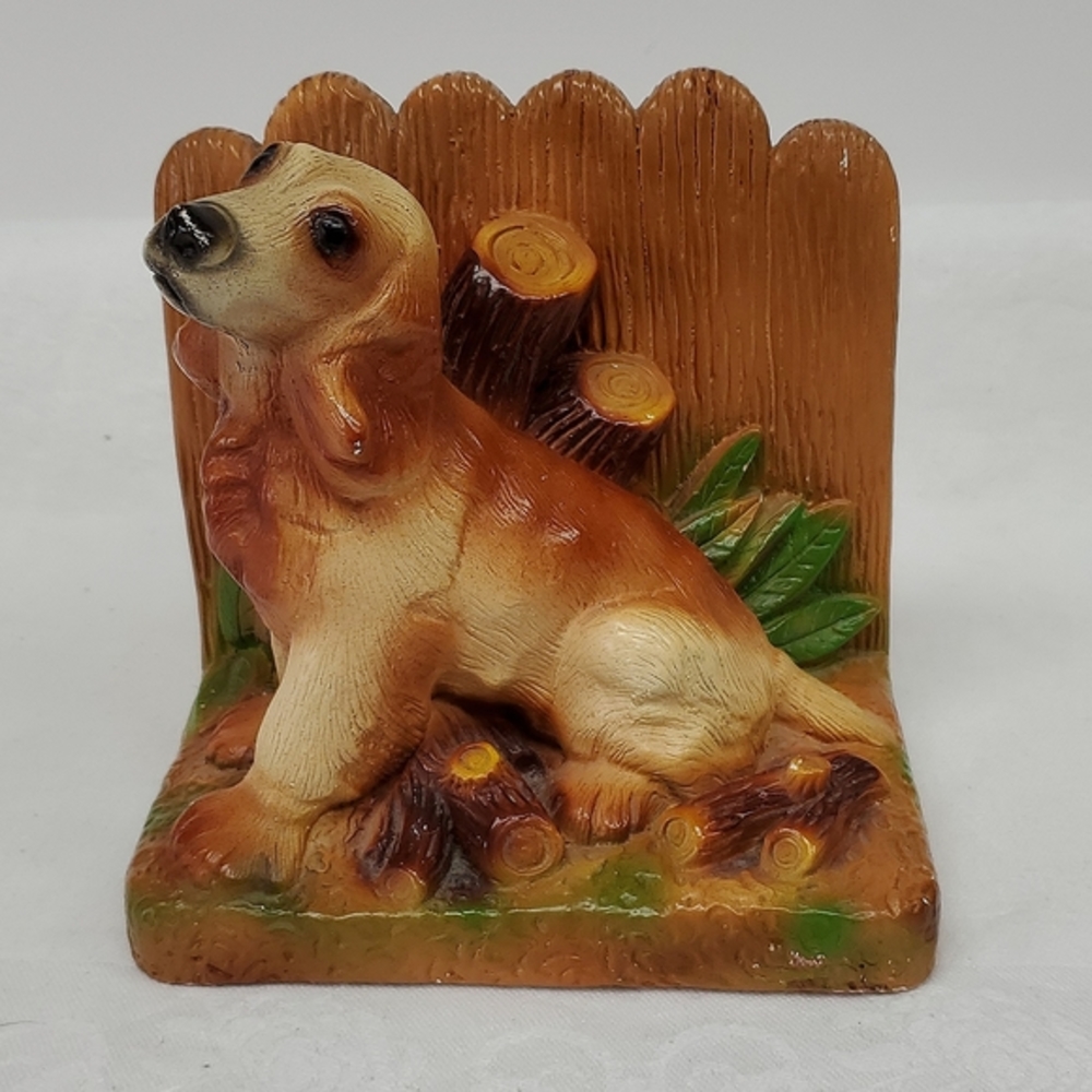 Vintage 5 x4 x5  Chaulk-ware 3D sitting Spaniel  dog bookend